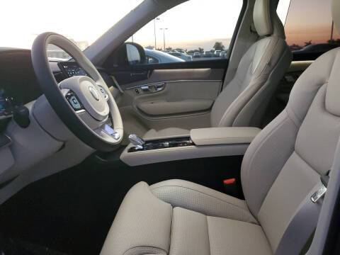 2026 Volvo XC90 B6 Ultra Dark 7P