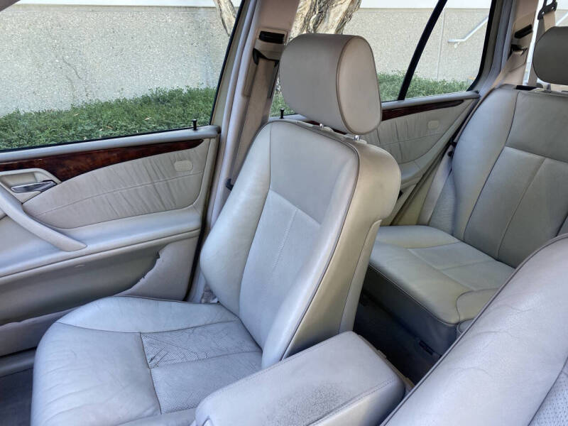 2000 Mercedes-Benz E-Class E 320