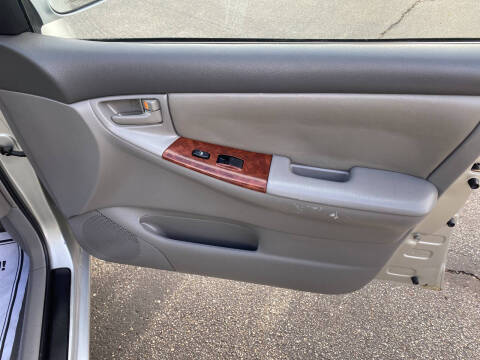 2003 Toyota Corolla LE