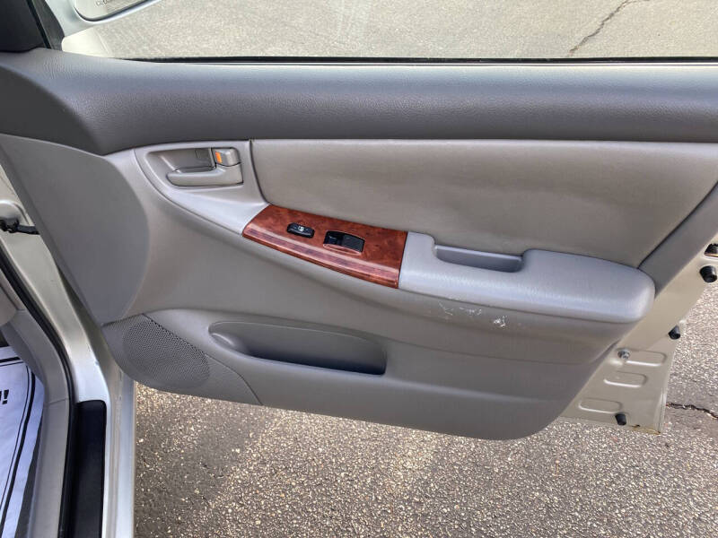 2003 Toyota Corolla LE