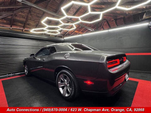 2015 Dodge Challenger SXT