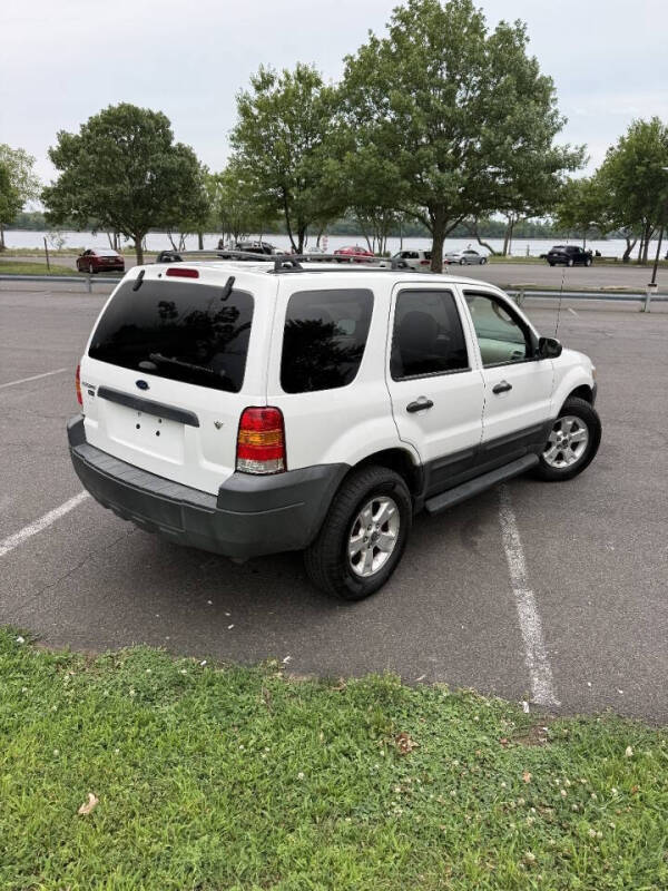 2005 Ford Escape XLT