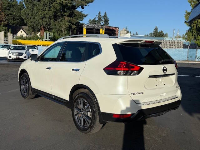 2017 Nissan Rogue SL