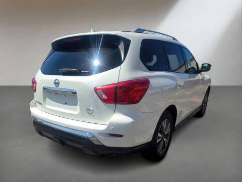 2020 Nissan Pathfinder SL