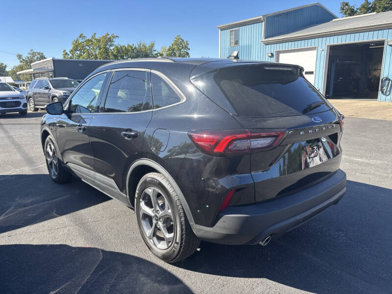 2025 Ford Escape ST-Line