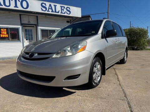 2009 Toyota Sienna LE 7-Passenger
