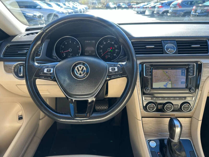 2017 Volkswagen Passat 1.8T SE