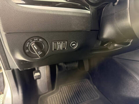 2018 Chrysler 300 S