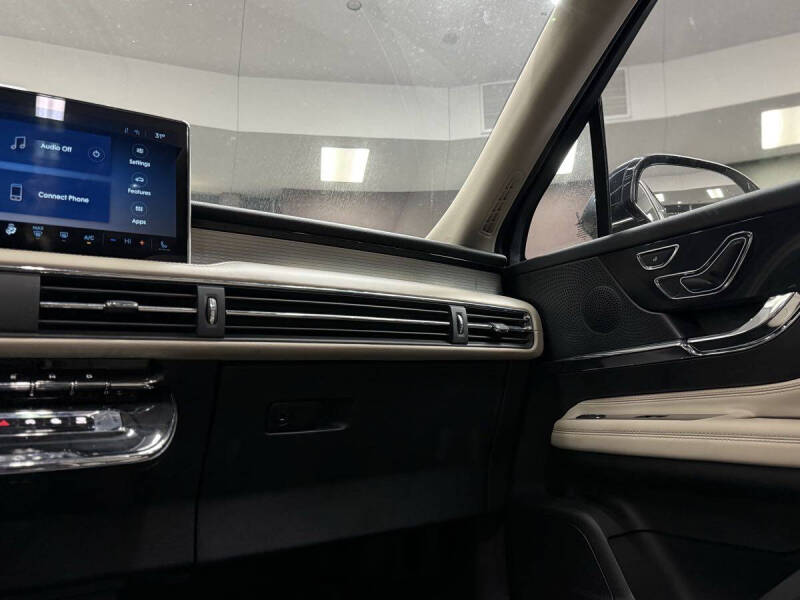 2025 Lincoln Corsair Premiere