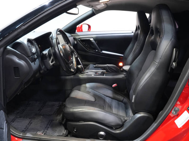 2013 Nissan GT-R Premium