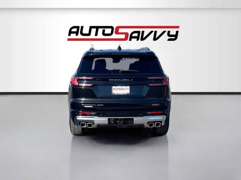 2024 GMC Acadia Denali