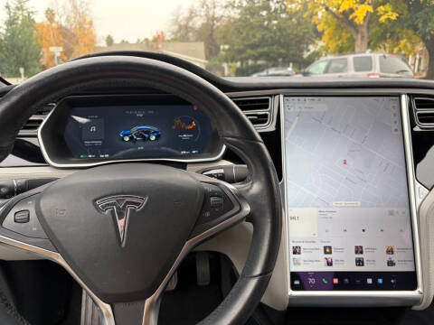 2016 Tesla Model S 70