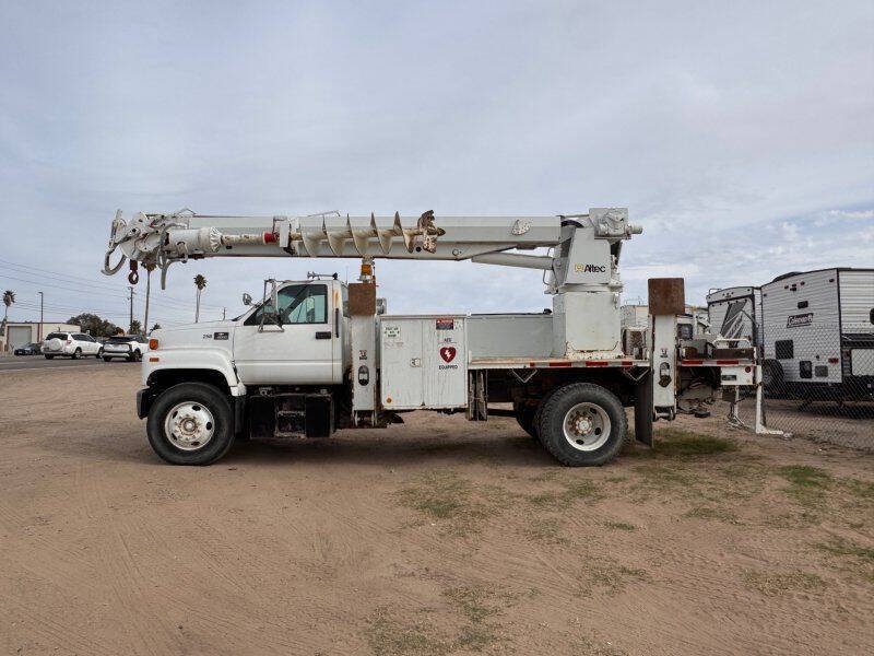 2002 Chevrolet C7500