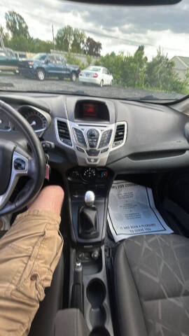 2012 Ford Fiesta SES