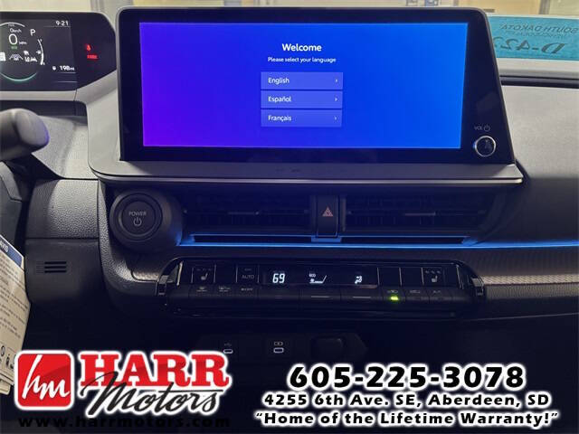 2025 Toyota Prius XLE