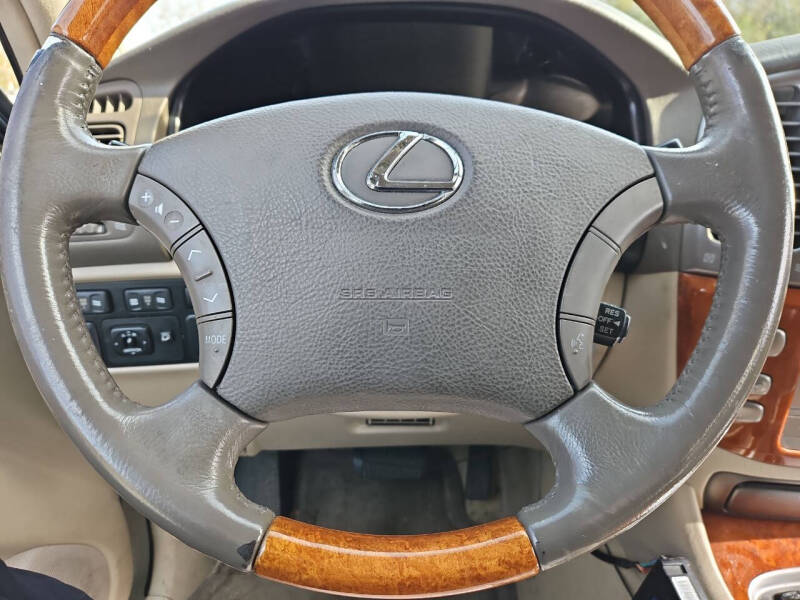 2003 Lexus LX 470