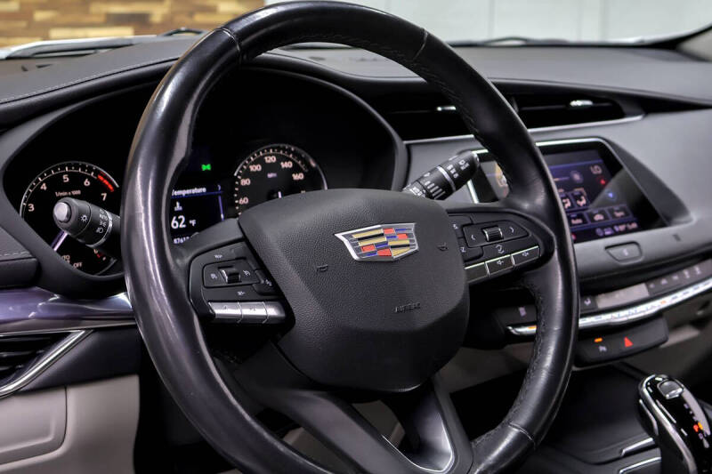 2020 Cadillac XT4 Luxury