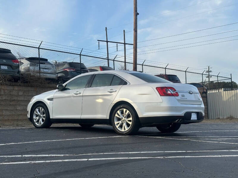 2011 Ford Taurus SEL