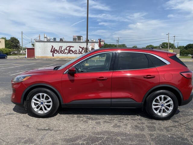 2020 Ford Escape SEL