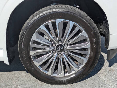 2025 Infiniti QX80 Sensory