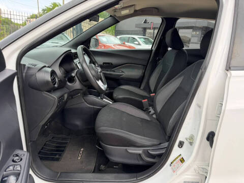 2020 Nissan Kicks S