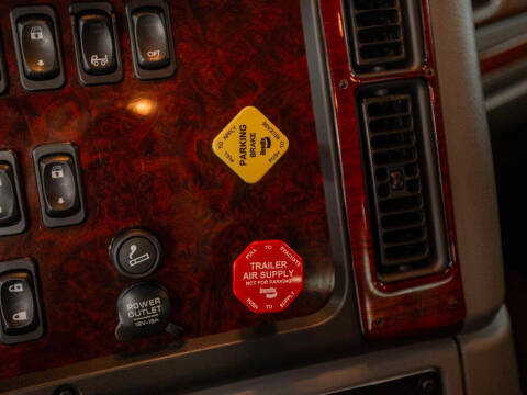 2018 Freightliner M2 106