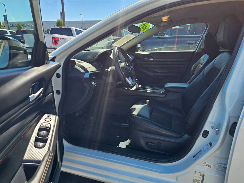 2021 Nissan Altima 2.5 SR