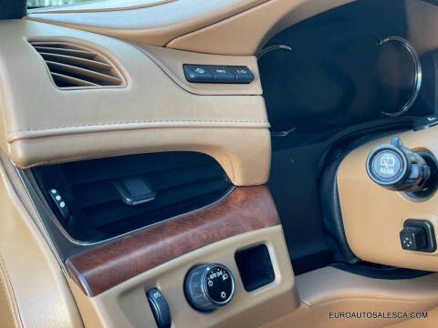 2017 Cadillac Escalade ESV Platinum