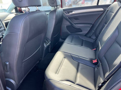 2015 Volkswagen Golf TSI S