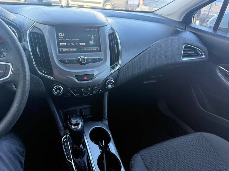 2017 Chevrolet Cruze LT Auto