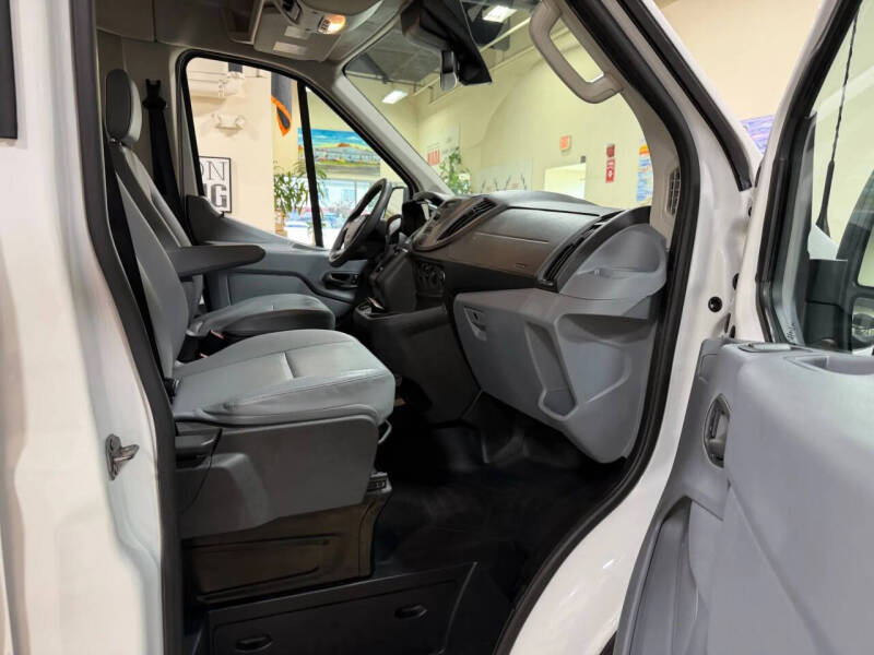 2019 Ford Transit