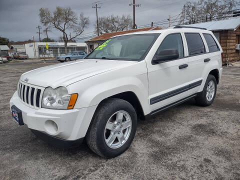 2005 Jeep Grand Cherokee for sale at Larry's Auto Sales Inc. in Fresno CA