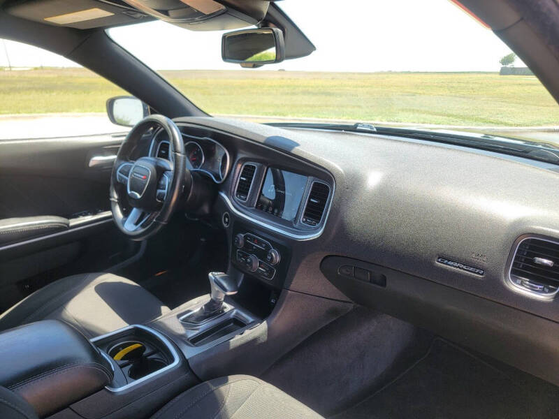 2017 Dodge Charger SXT