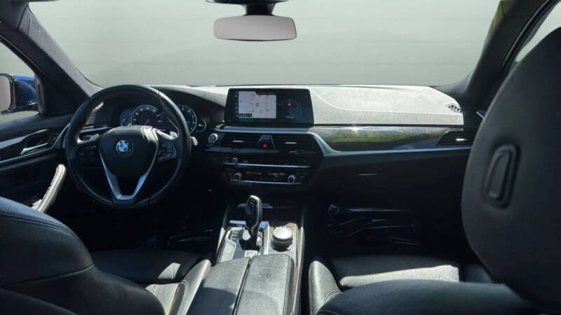 2017 BMW 5 Series 530i