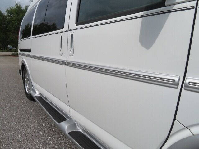 2010 Chevrolet Express LT 1500