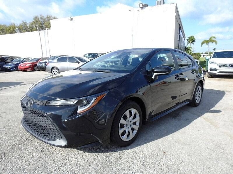 2020 Toyota Corolla Sedan - $15,900