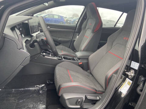 2026 Volkswagen Golf GTI SE