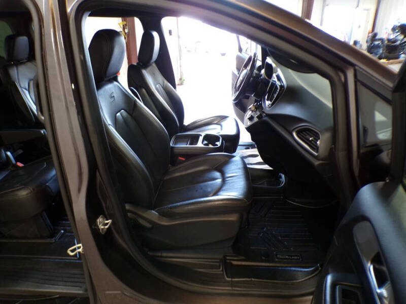 2020 Chrysler Pacifica Launch Edition