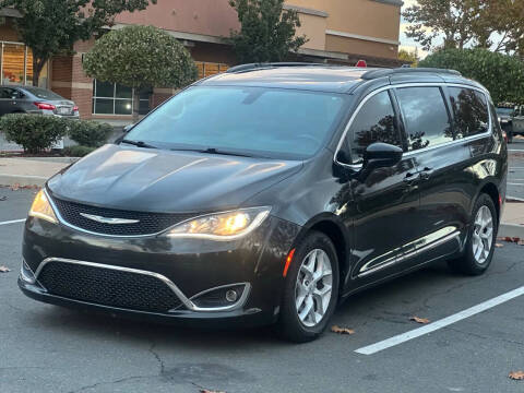 2017 Chrysler Pacifica