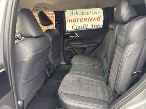 2024 Mitsubishi Outlander SE