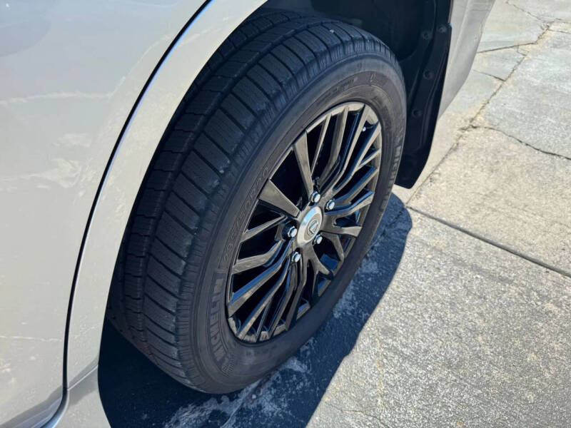 2020 Lexus LX 570 Two-Row