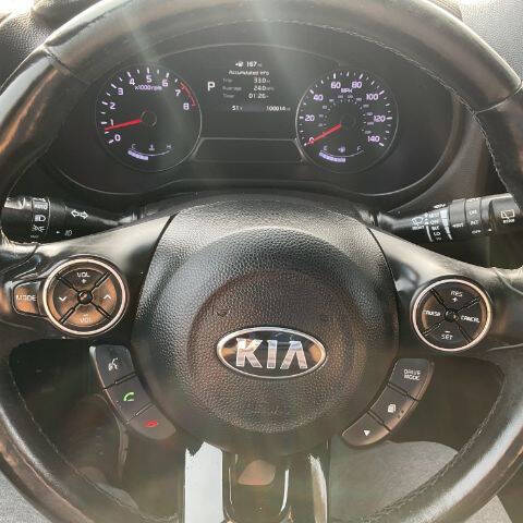 2017 Kia Soul +