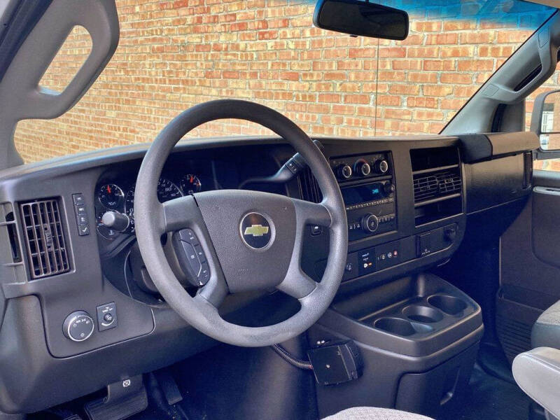 2019 Chevrolet Express 2500