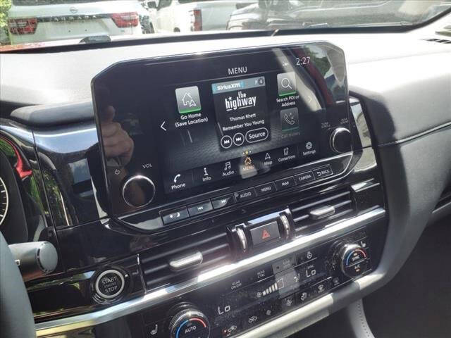 2024 Nissan Pathfinder SL