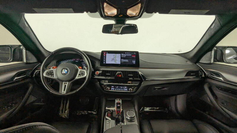 2022 BMW M5