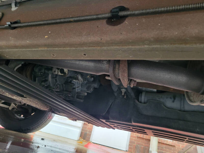 2005 Ford Explorer XLS