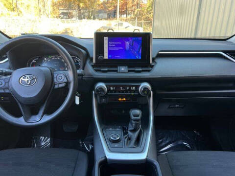 2023 Toyota RAV4 Hybrid LE