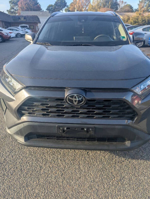 2019 Toyota RAV4 LE