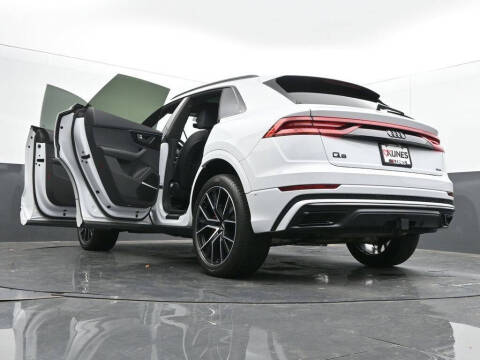 2022 Audi Q8 quattro Premium Plus 55 TFSI