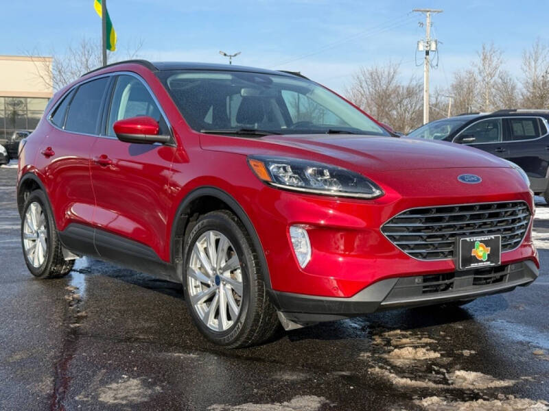 2022 Ford Escape Hybrid Titanium